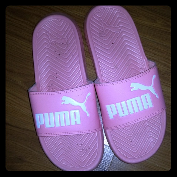 Puma slippers - Picture 1 of 2
